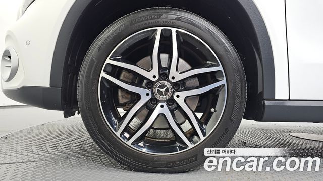 Mercedes-Benz GLA-Class (X156) GLA220 Premium 2019 — фото 5