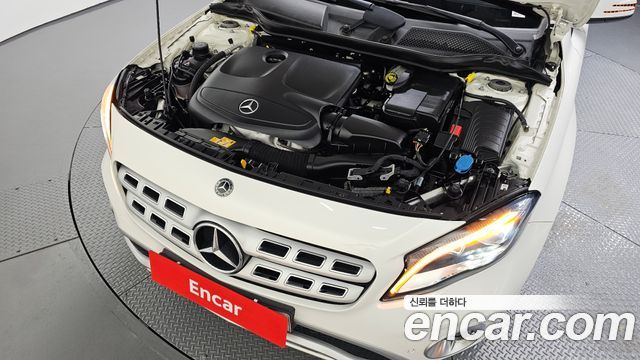 Mercedes-Benz GLA-Class (X156) GLA220 Premium 2019 — фото 6
