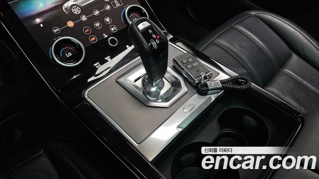 Land Rover Range Rover Evoque (II) D150 S 2020 — фото 9