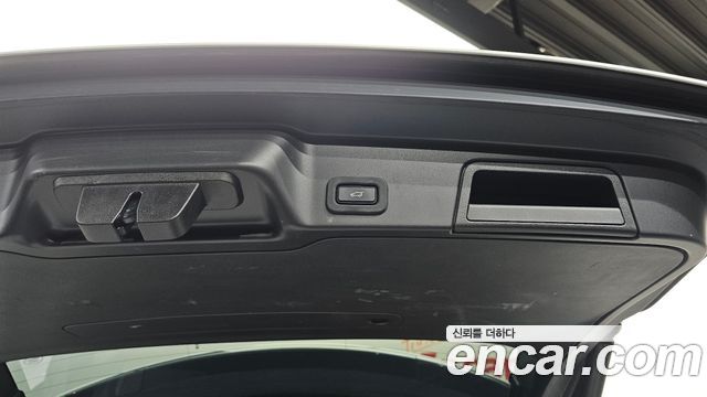 Land Rover Range Rover Evoque (II) D150 S 2020 — фото 20