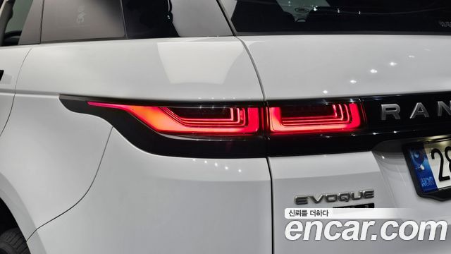 Land Rover Range Rover Evoque (II) D150 S 2020 — фото 23