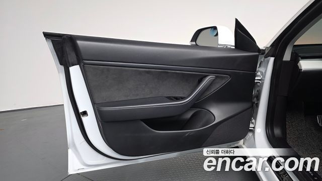 Tesla Model 3 Long Range AWD 2020 — фото 24
