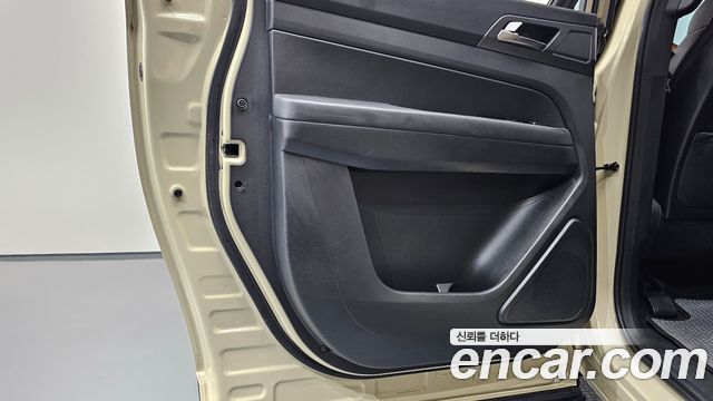 KG Mobility (SsangYong) Rexton Sports Khan Diesel 2.2 4WD Culman Noblesse 2024 — фото 31