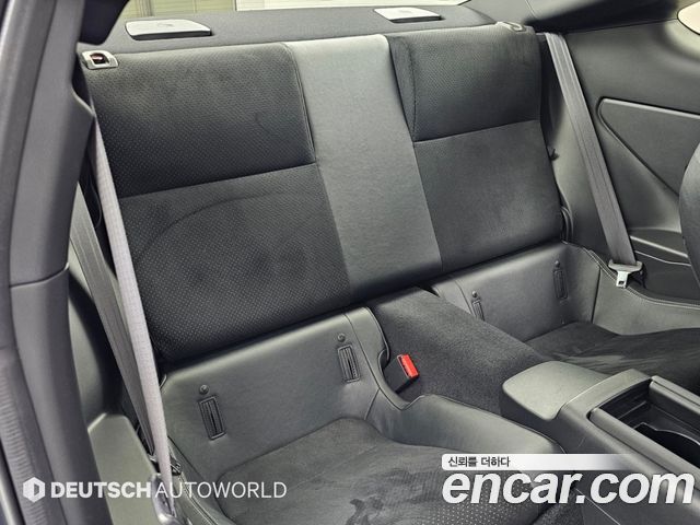 Toyota GR86 2.4 Premium 2024 — фото 16