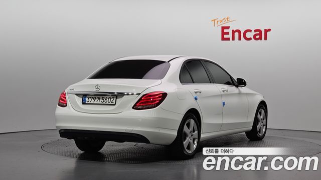 Mercedes-Benz C-Class (W205) C200 2017 — фото 2