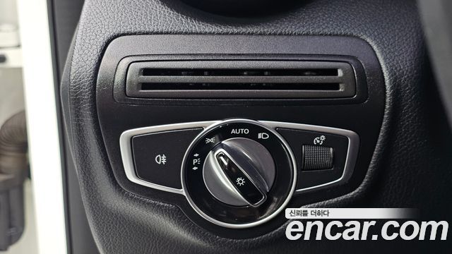 Mercedes-Benz C-Class (W205) C200 2017 — фото 20