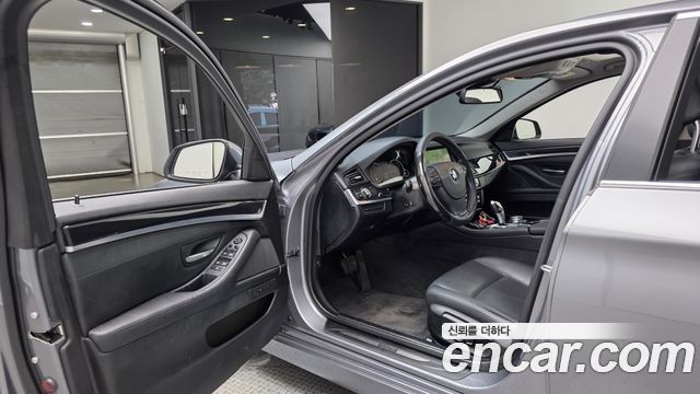BMW 5 Series (F10) 520d 2015 — фото 10