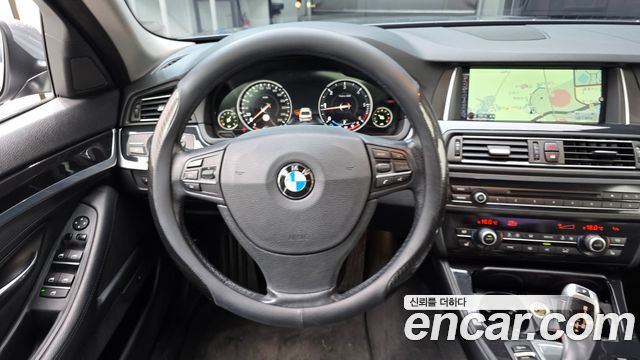 BMW 5 Series (F10) 520d 2015 — фото 13