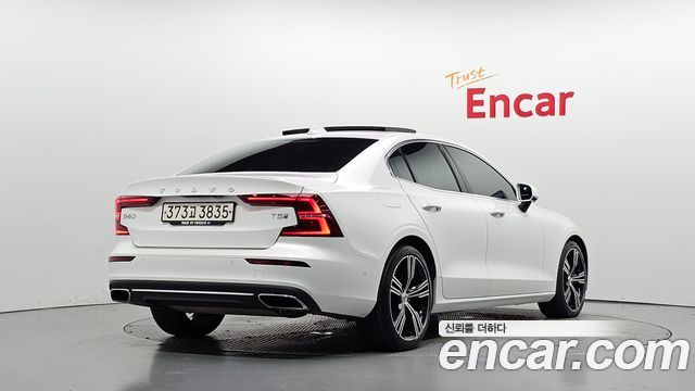 Volvo S60 (III) T5 Inscroption 2020 — фото 2