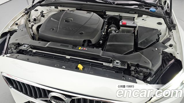 Volvo S60 (III) T5 Inscroption 2020 — фото 6