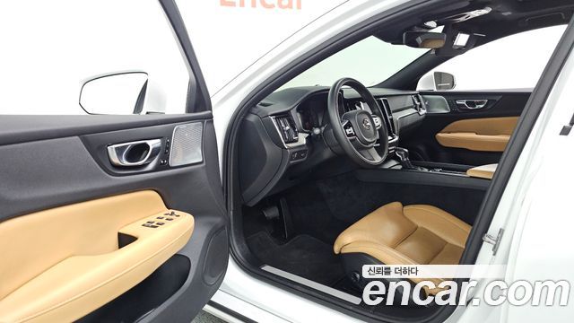 Volvo S60 (III) T5 Inscroption 2020 — фото 10