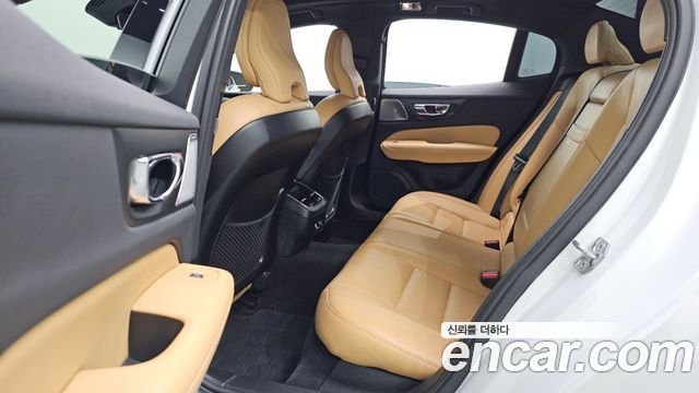 Volvo S60 (III) T5 Inscroption 2020 — фото 12