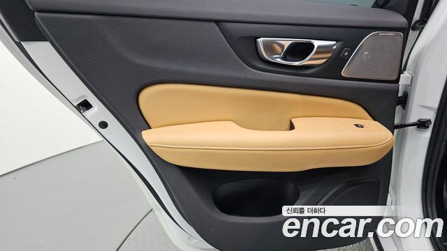Volvo S60 (III) T5 Inscroption 2020 — фото 25
