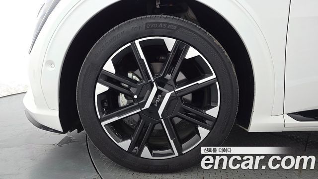 Kia EV6 Long Range 4WD GT Line 2025 — фото 5