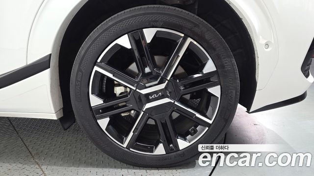 Kia EV6 Long Range 4WD GT Line 2025 — фото 21