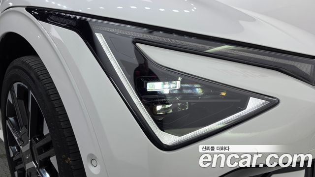 Kia EV6 Long Range 4WD GT Line 2025 — фото 22