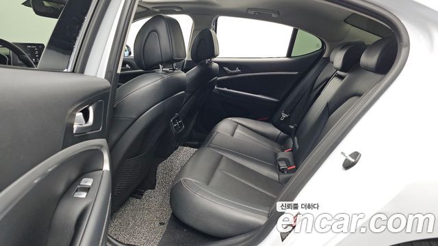 Genesis G70 2.0T Advanced 2018 — фото 12