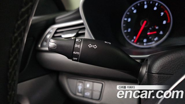 Genesis G70 2.0T Advanced 2018 — фото 19