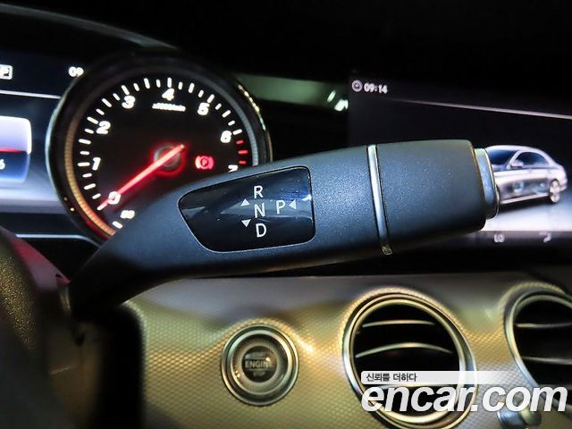 Mercedes-Benz E-Class (W213) E200 Avantgarde 2018 — фото 16