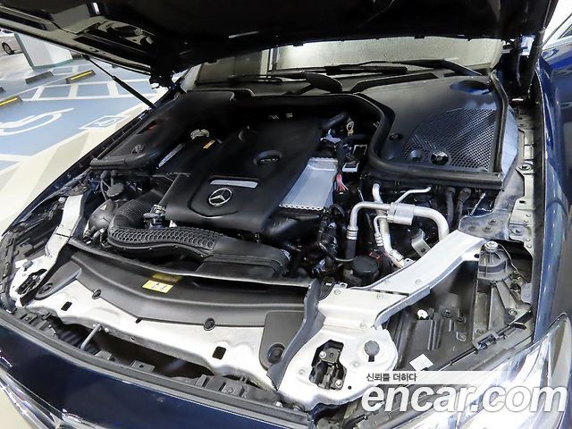 Mercedes-Benz E-Class (W213) E200 Avantgarde 2018 — фото 23