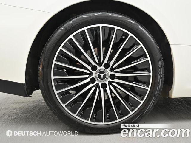 Mercedes-Benz CLE-Class (C236) CLE200 Cabriolet 2026 — фото 5
