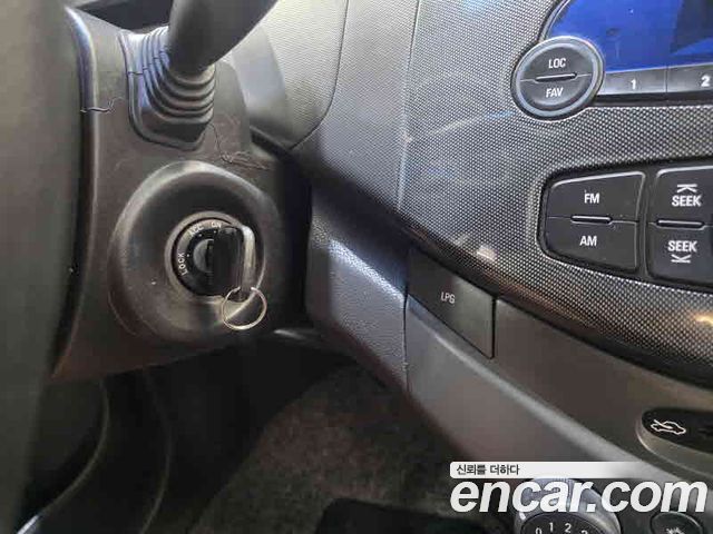 Chevrolet Spark LPG L 2012 — фото 21