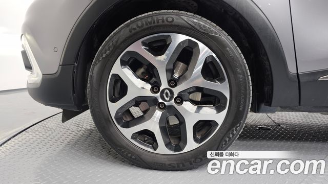 Renault Korea QM3 RE 2019 — фото 5