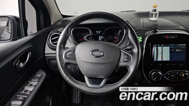 Renault Korea QM3 RE 2019 — фото 12