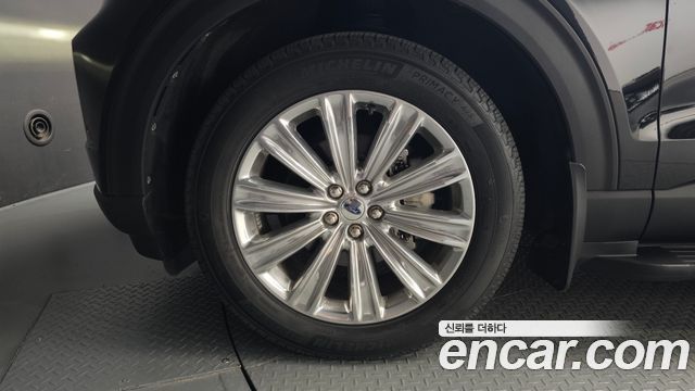 Ford Explorer (VI) 2.3 LimIted 4WD 2020 — фото 5