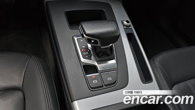 Audi Q5 (FY) 40 TDI Quattro 2021 — фото 9