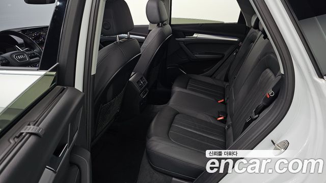 Audi Q5 (FY) 40 TDI Quattro 2021 — фото 11