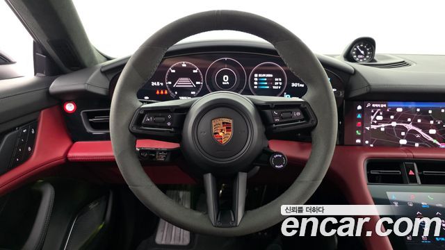 Porsche Taycan GTS 2023 — фото 13