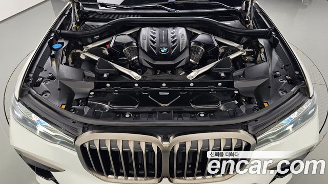 BMW X7 (G07) M50i 6STR 2022 — фото 6
