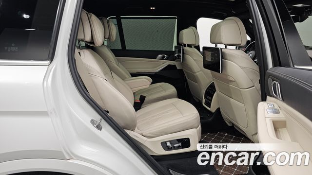 BMW X7 (G07) M50i 6STR 2022 — фото 12