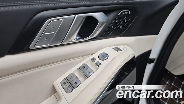 BMW X7 (G07) M50i 6STR 2022 — фото 27