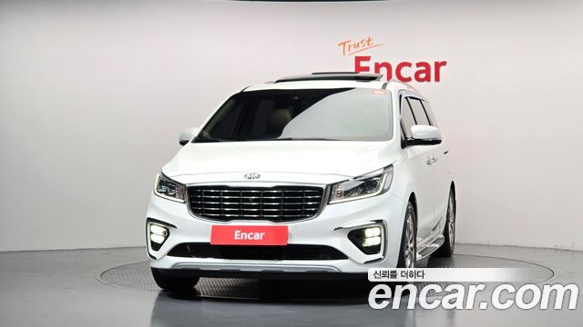 Kia Carnival 7-Seater Limousine President 2019 — фото 2
