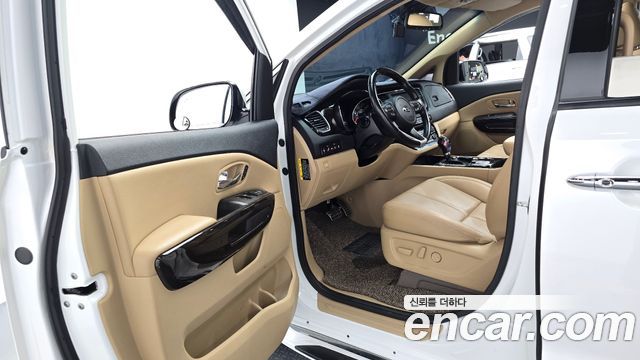 Kia Carnival 7-Seater Limousine President 2019 — фото 15