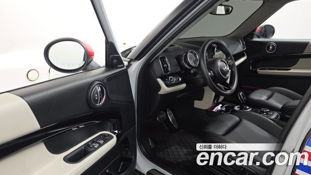 MINI Cooper D Countryman ALL4 Wight Edition 2nd 2019 — фото 10
