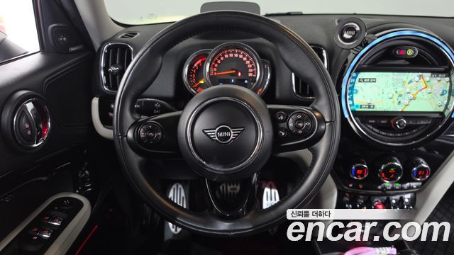 MINI Cooper D Countryman ALL4 Wight Edition 2nd 2019 — фото 12