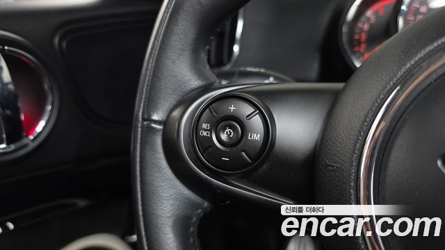 MINI Cooper D Countryman ALL4 Wight Edition 2nd 2019 — фото 17