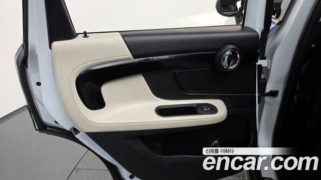 MINI Cooper D Countryman ALL4 Wight Edition 2nd 2019 — фото 25