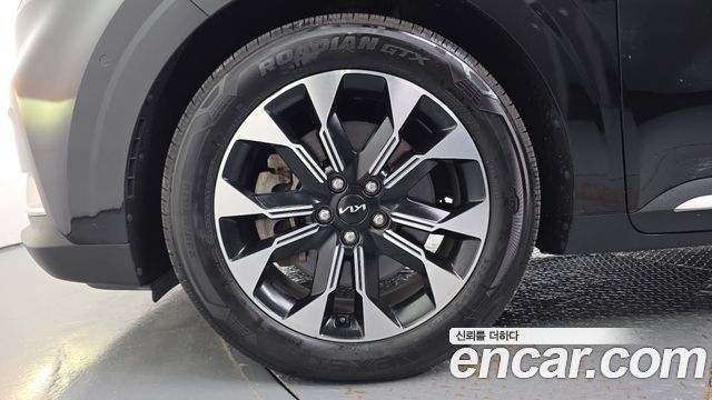 Kia Carnival (IV) Gasoline 9-Seater Signature 2023 — фото 5