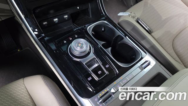 Kia Carnival (IV) Gasoline 9-Seater Signature 2023 — фото 9