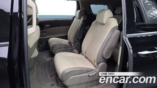 Kia Carnival (IV) Gasoline 9-Seater Signature 2023 — фото 11