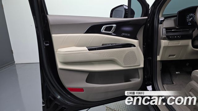 Kia Carnival (IV) Gasoline 9-Seater Signature 2023 — фото 24