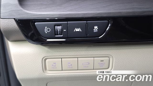 Kia Carnival (IV) Gasoline 9-Seater Signature 2023 — фото 28