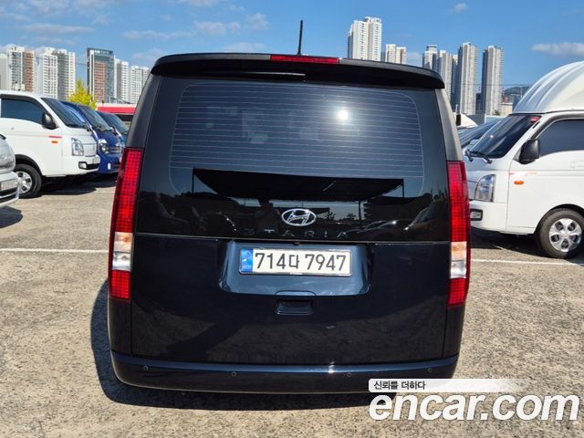 Hyundai Staria Tourer 11-Seater Modern 2023 — фото 4