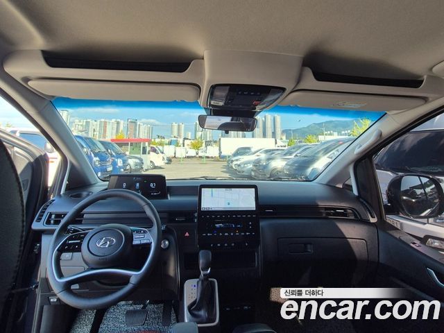Hyundai Staria Tourer 11-Seater Modern 2023 — фото 15