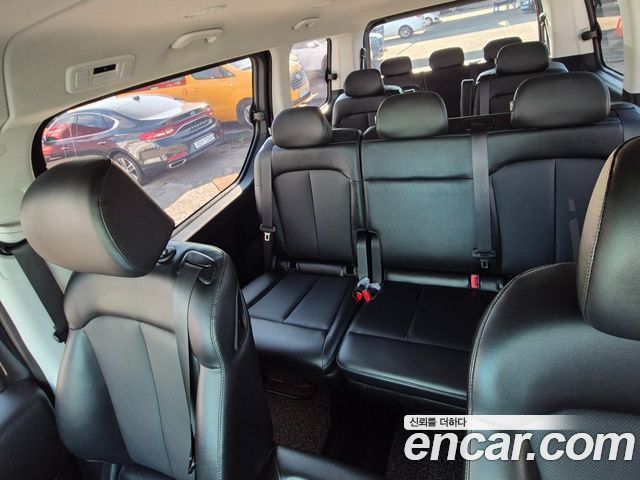 Hyundai Staria Tourer 11-Seater Modern 2023 — фото 17
