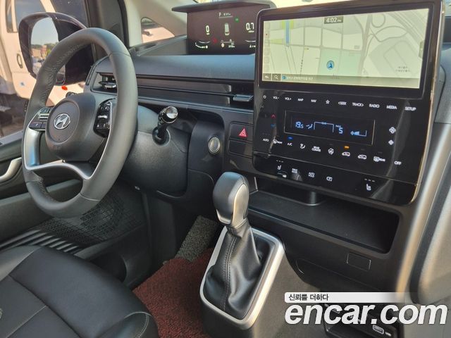 Hyundai Staria Tourer 11-Seater Modern 2023 — фото 20